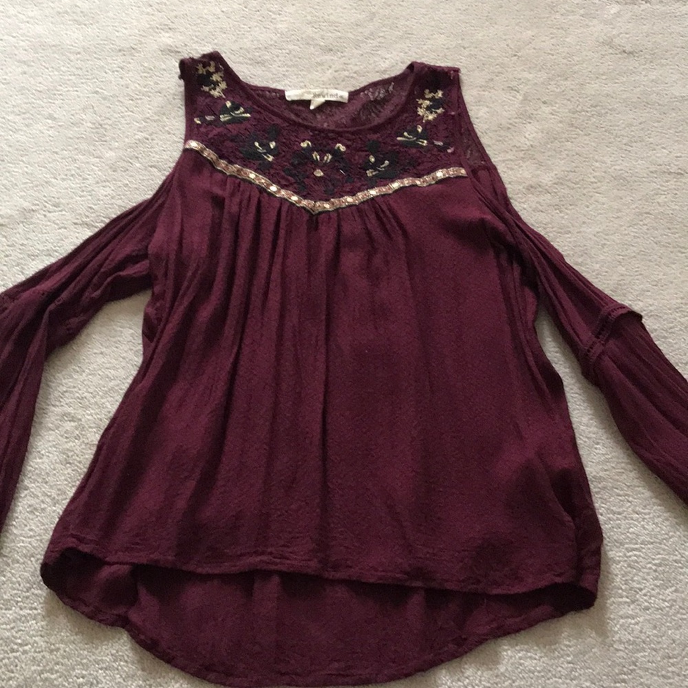 Lace cold shoulder top